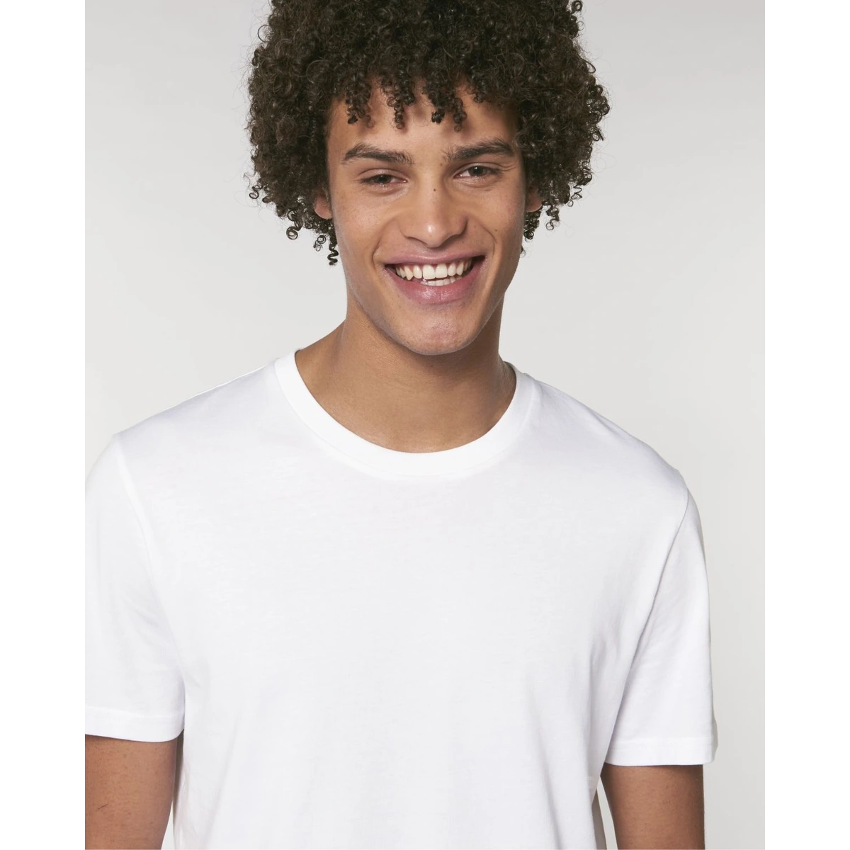 Creator_White_Studio_Front_Detail_0_front